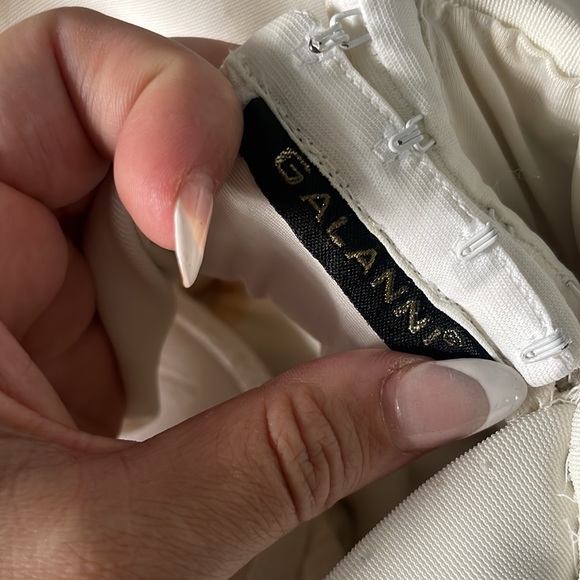 Galanni White Gown Size 6/Small - Picture 2 of 4